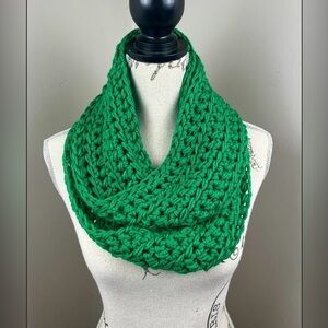 New Handmade Crochet Infinity Scarf Green